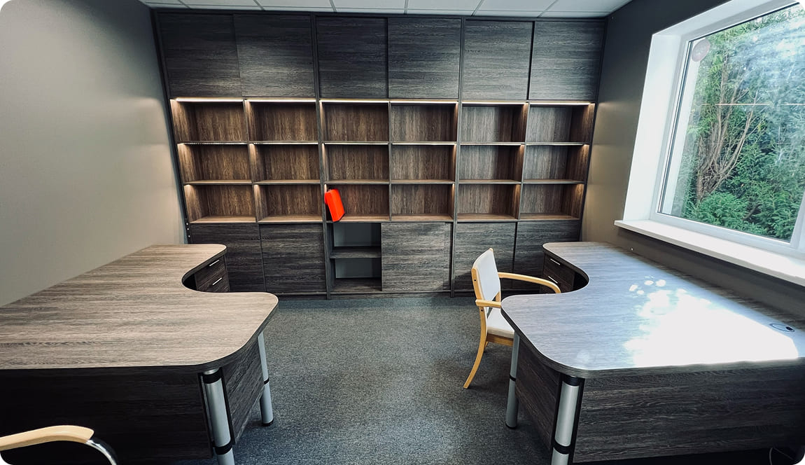 {{ images.xgMJLDrHLF.alt }}