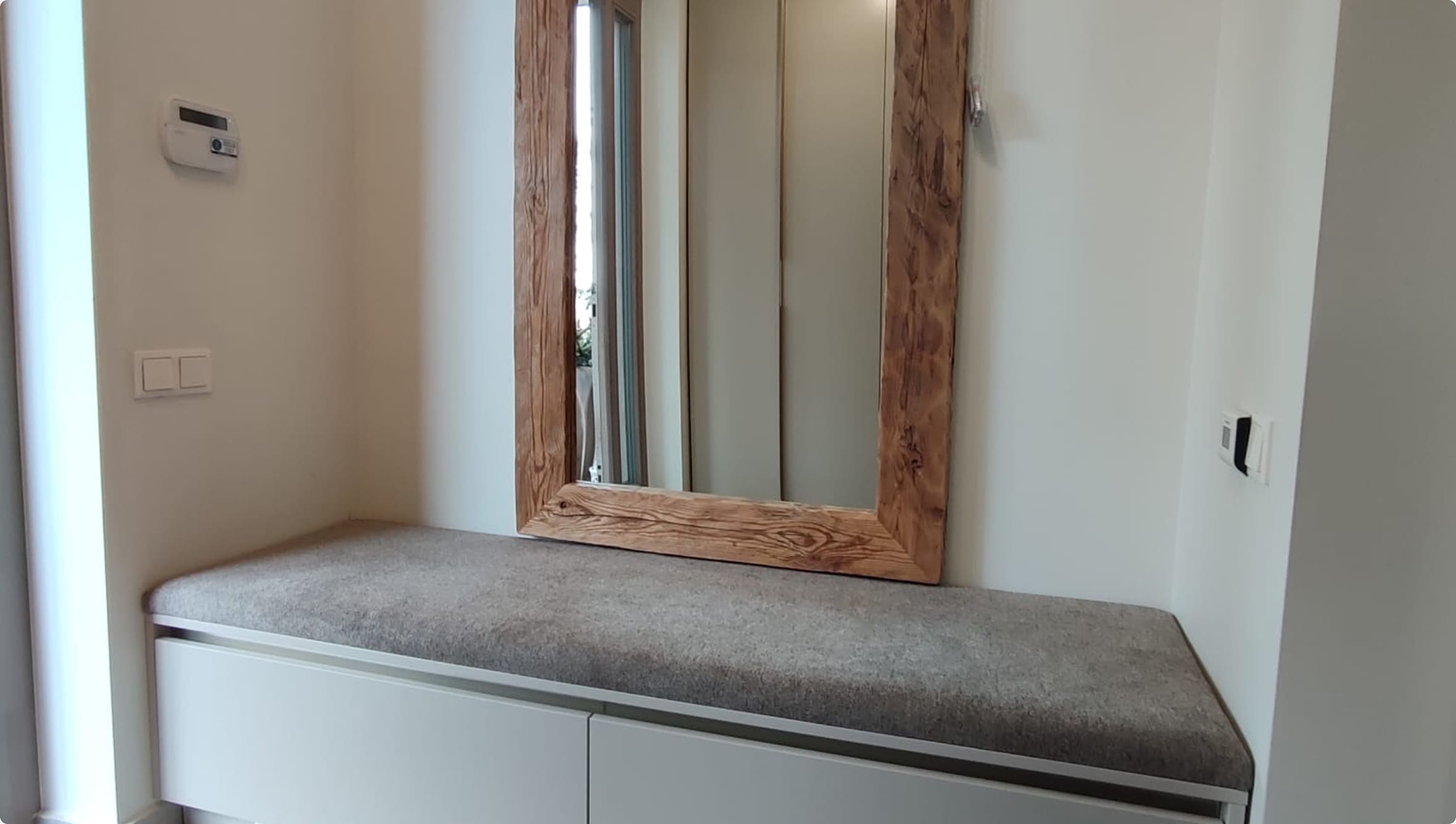 {{ images.giQLGqwGCU.alt }}